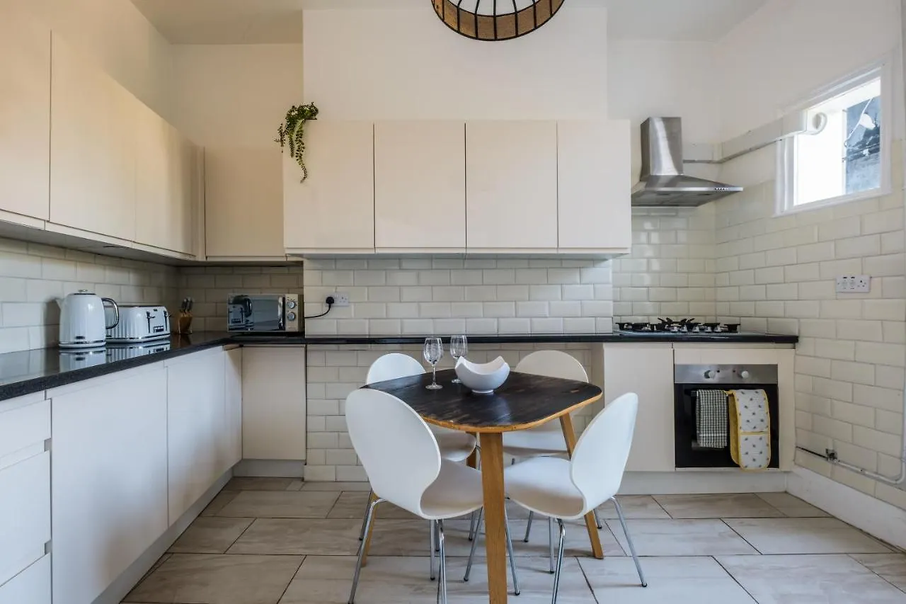 بيت للعطل Luxury, Very Central And Spacious House برايتون